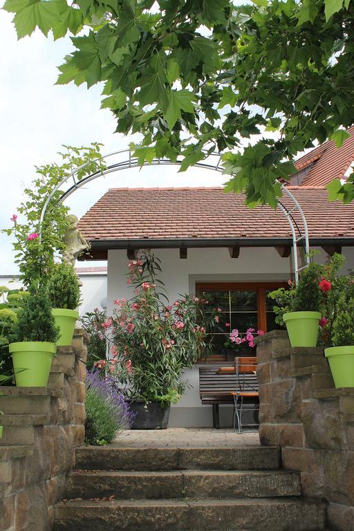 Gasthof Adler Salem  Bagian luar foto