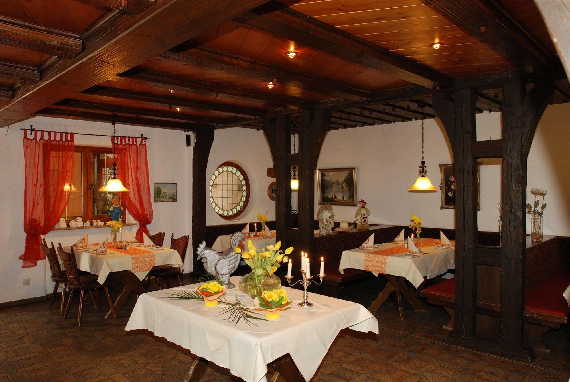 Gasthof Adler Salem  Bagian luar foto