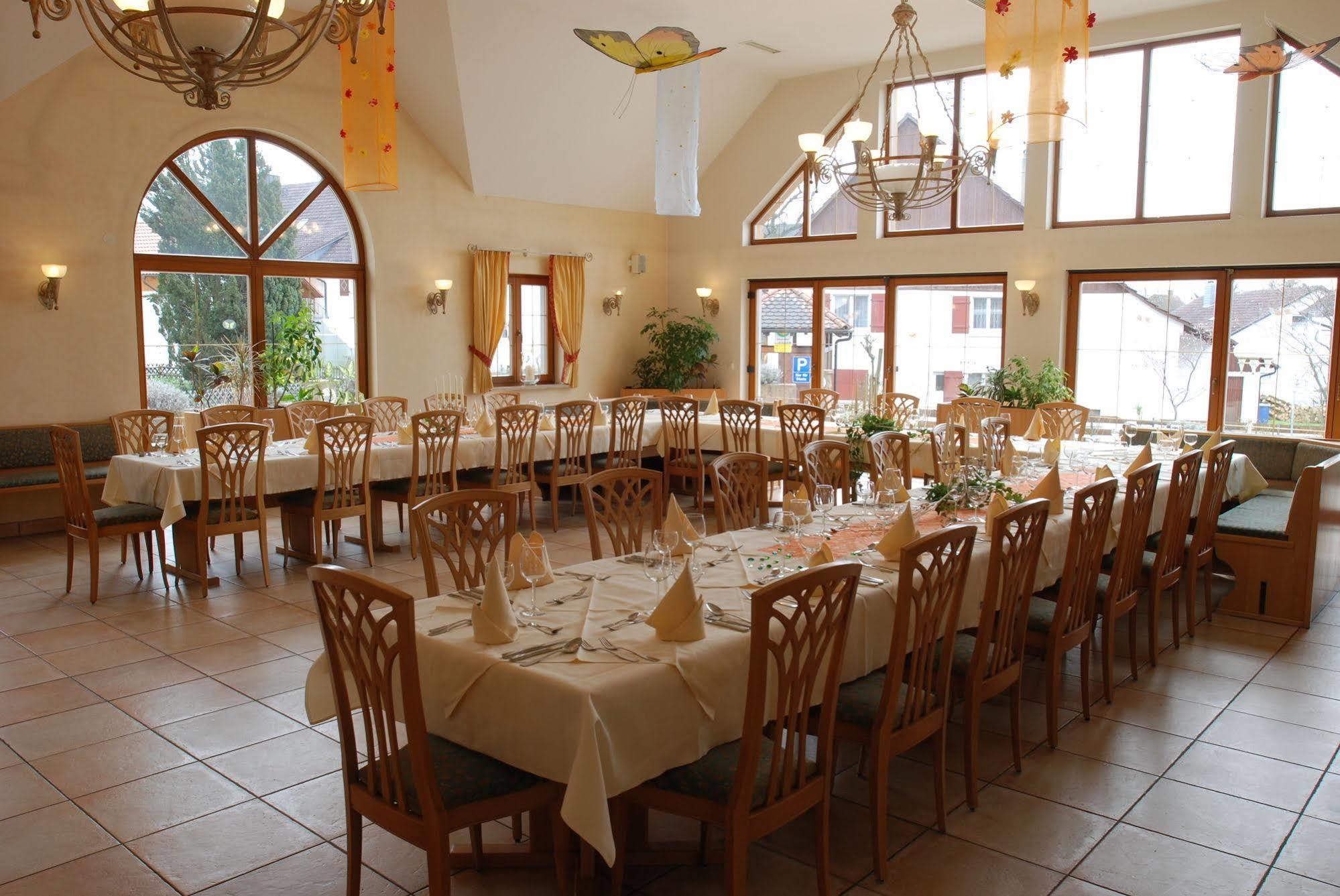 Gasthof Adler Salem  Bagian luar foto