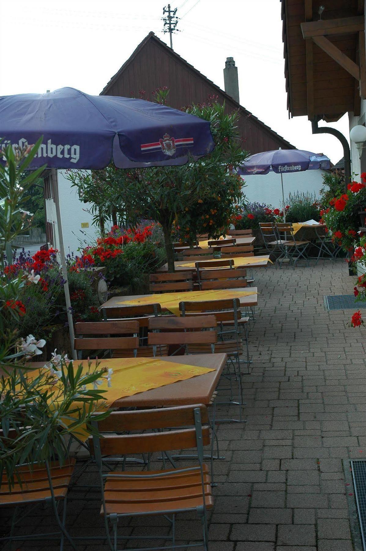 Gasthof Adler Salem  Bagian luar foto